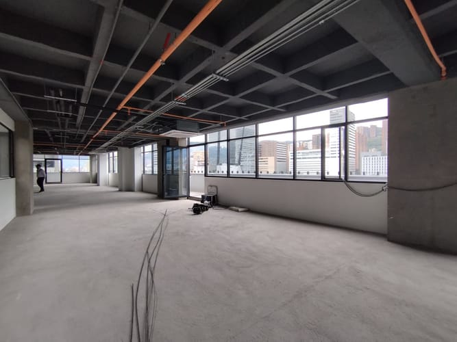 Oficina en arriendo en Cristo Rey, Medellín, 809 m² · foto 5 de 10