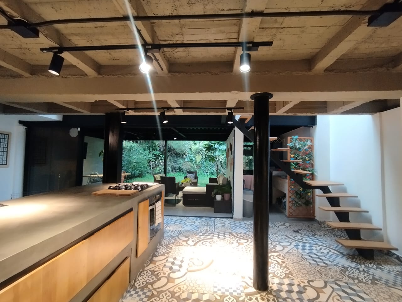 Casa en arriendo en El Poblado, Medellín · foto 7 de 20