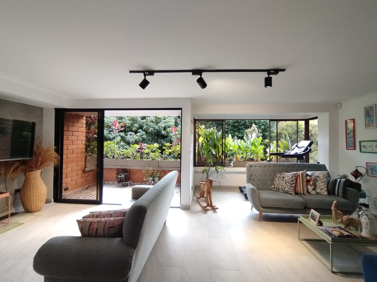 Casa en arriendo en El Poblado, Medellín · foto 16 de 20