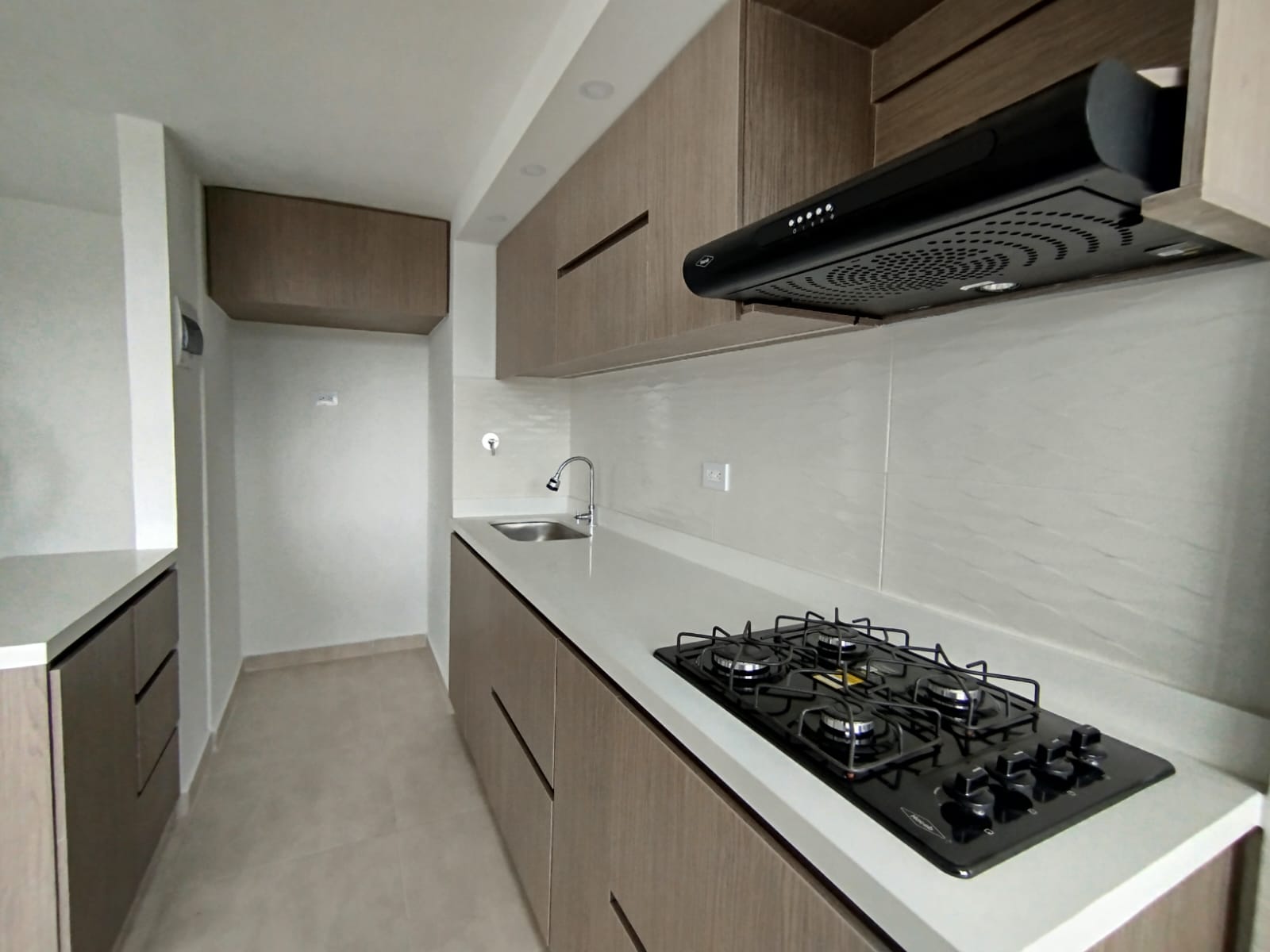 Apartamento en arriendo en Alto Del Medio, Rionegro · foto 3 de 15