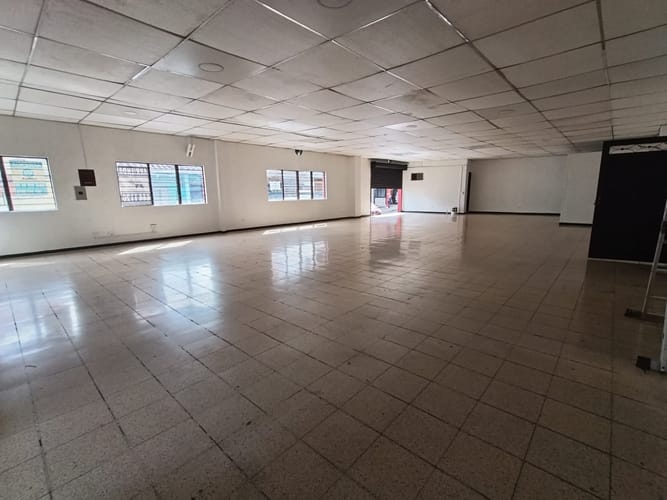 Local en arriendo en Zona Industrial No. 1, Itagüí, 220 m² · foto 5 de 12