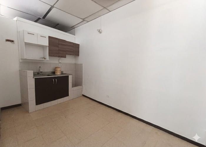 Local en arriendo en Zona Industrial No. 1, Itagüí, 220 m² · foto 10 de 12
