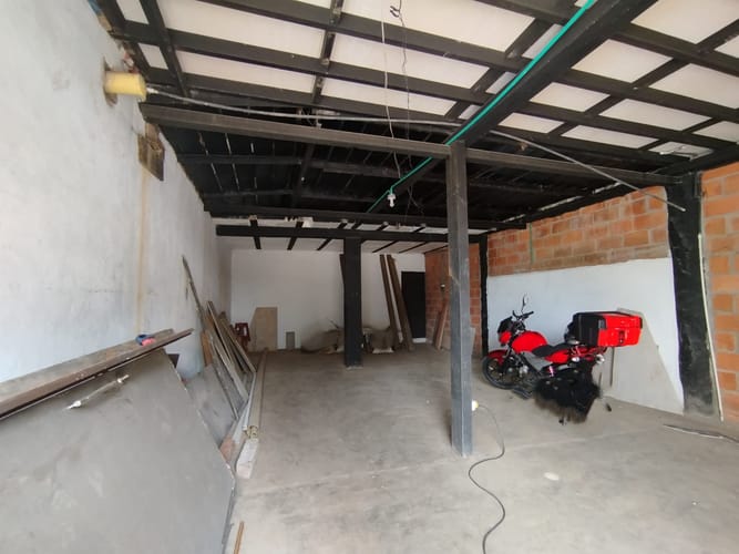 Bodega en arriendo en El Retiro, 70 m² · foto 2 de 8