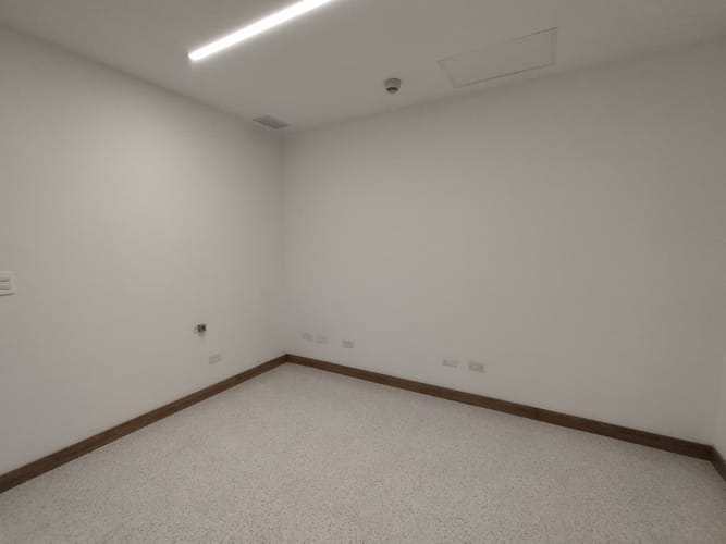 Consultorio en arriendo en El Poblado, Medellín, 38 m² · foto 2 de 12