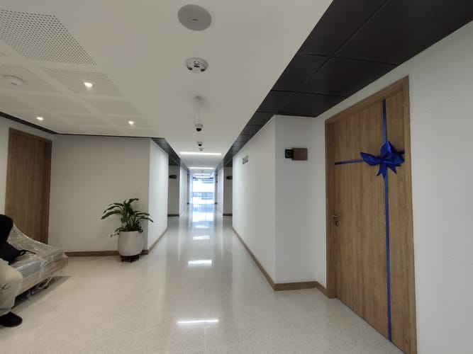 Consultorio en arriendo en El Poblado, Medellín, 38 m² · foto 6 de 12