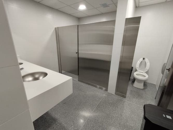Consultorio en arriendo en El Poblado, Medellín, 38 m² · foto 11 de 12