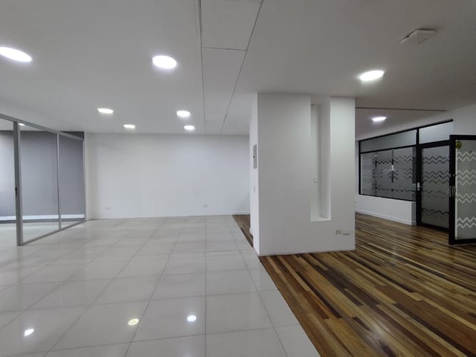 Local en arriendo en El Poblado, Medellín, 138 m² · foto 5 de 11