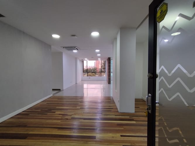 Local en arriendo en El Poblado, Medellín, 138 m² · foto 10 de 11