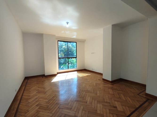 Apartamento de 3 alcobas en arriendo en El Poblado, Medellín, 200 m² · foto 6 de 20