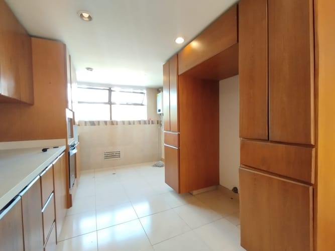 Apartamento de 3 alcobas en arriendo en El Poblado, Medellín, 200 m² · foto 9 de 20