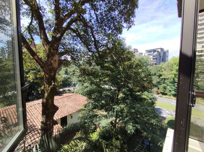Apartamento de 3 alcobas en arriendo en El Poblado, Medellín, 200 m² · foto 18 de 20