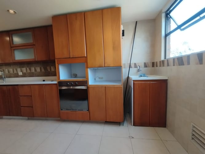 Apartamento de 3 alcobas en arriendo en El Poblado, Medellín, 200 m² · foto 20 de 20