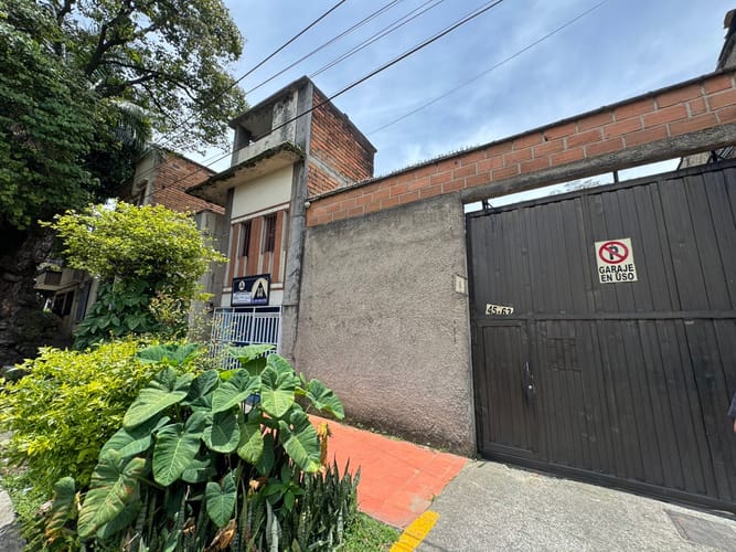 Bodega en arriendo en Manrique Central, Medellín, 770 m² · foto 5 de 18