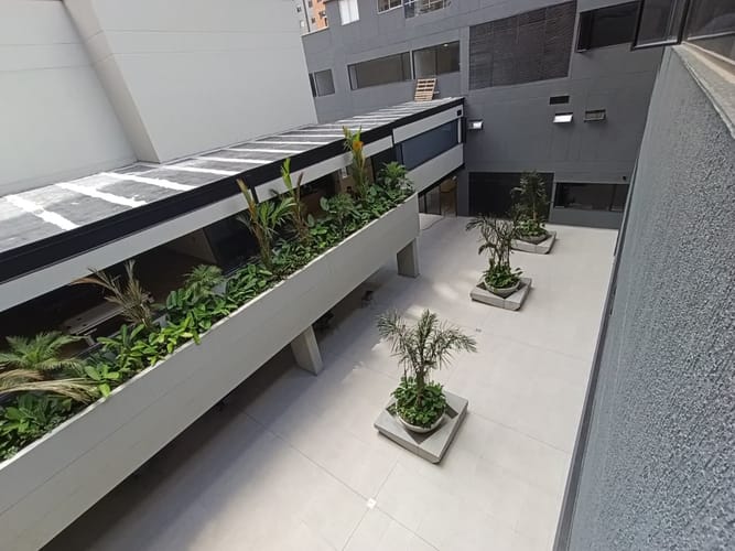 Oficina en arriendo en El Poblado, Medellín, 79 m² · foto 11 de 13