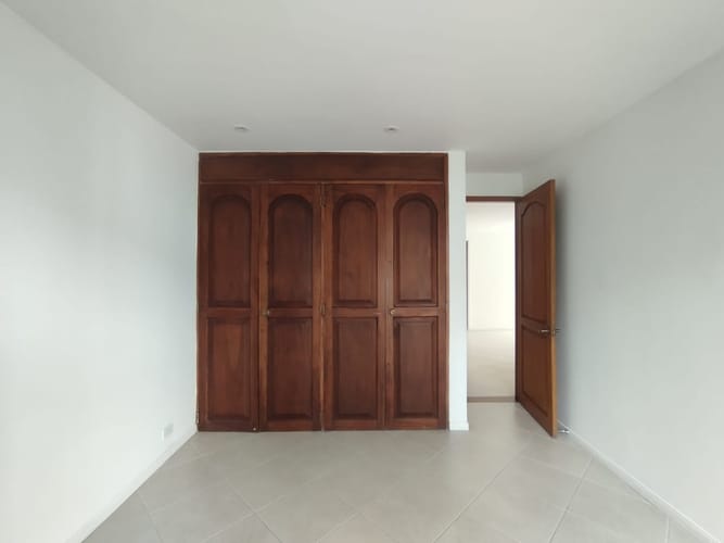Apartamento de 3 alcobas en arriendo en El Poblado, Medellín, 175 m² · foto 18 de 20