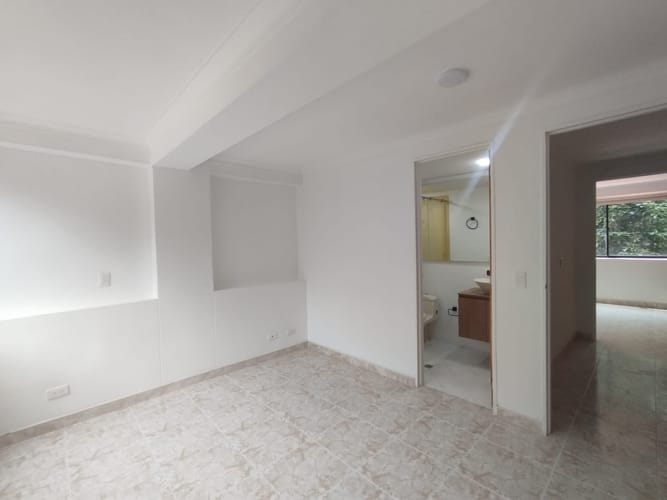 Apartamento de 3 alcobas en arriendo en El Poblado, Medellín, 175 m² · foto 16 de 20