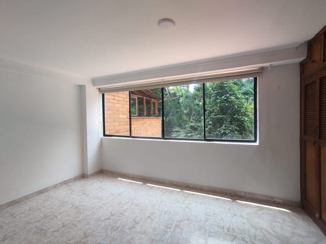 Apartamento de 3 alcobas en arriendo en El Poblado, Medellín, 175 m² · foto 17 de 20