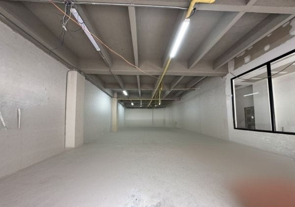 Local en arriendo en Manrique Central, Medellín, 300 m² · foto 2 de 10