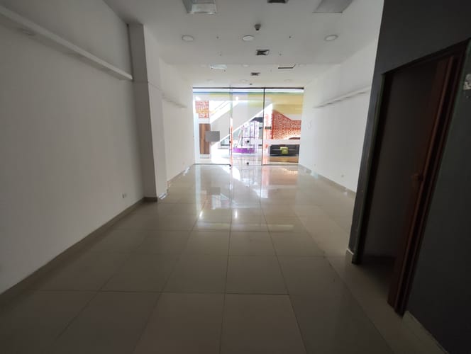 Local en arriendo en Perpetuo Socorro, Medellín, 49 m² · foto 2 de 8