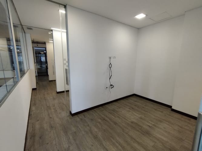 Local en arriendo en El Poblado, Medellín, 203 m² · foto 15 de 19