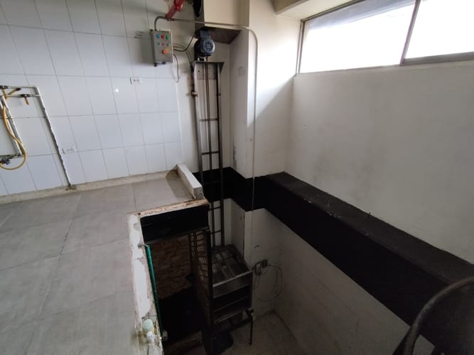 Local en arriendo en El Poblado, Medellín, 70 m² · foto 8 de 14