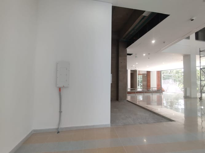 Local en arriendo en Laureles, Medellín, 10 m² · foto 3 de 10