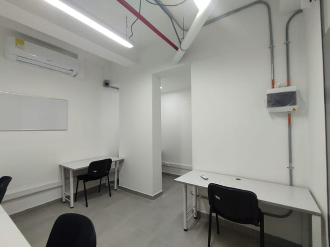 Local en arriendo en El Poblado, Medellín, 16 m² · foto 4 de 10