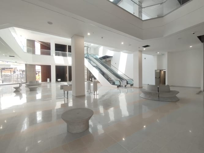 Local en arriendo en Laureles, Medellín, 10 m² · foto 8 de 10