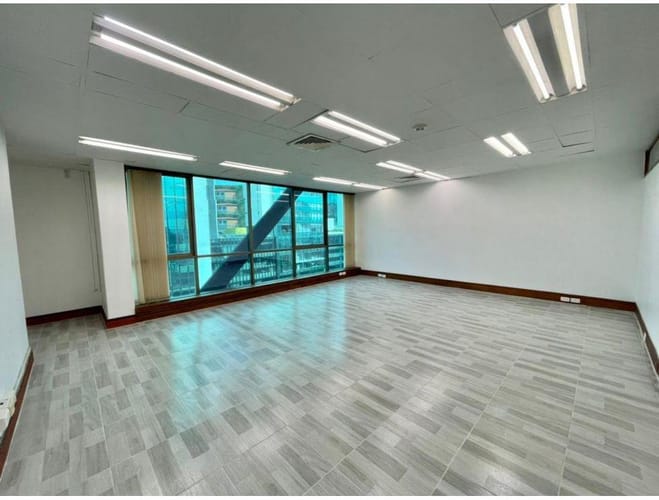 Oficina en arriendo en El Poblado, Medellín, 105 m² · foto 3 de 13