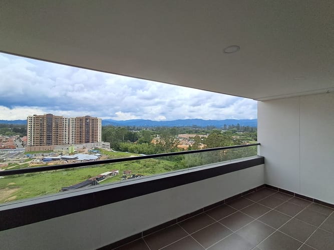 Apartamento de 2 alcobas en arriendo en Rionegro, 78 m² · foto 4 de 13