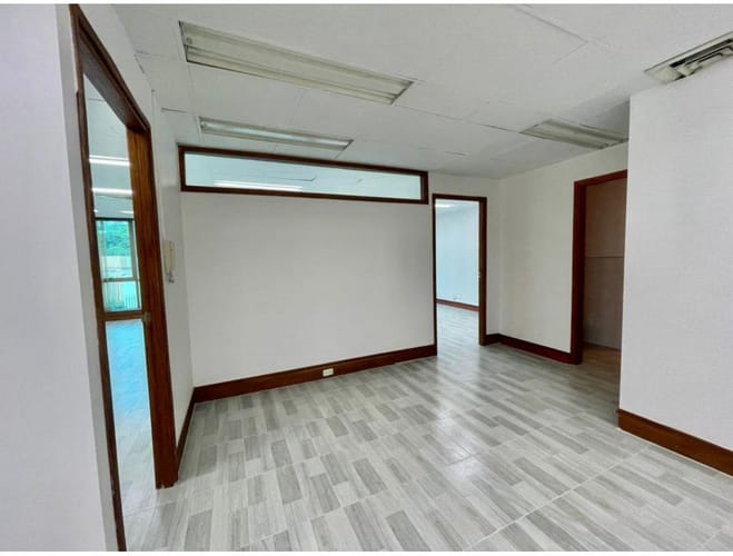 Oficina en arriendo en El Poblado, Medellín, 105 m² · foto 4 de 13