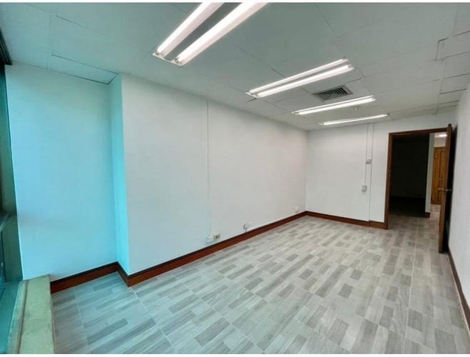 Oficina en arriendo en El Poblado, Medellín, 105 m² · foto 5 de 13