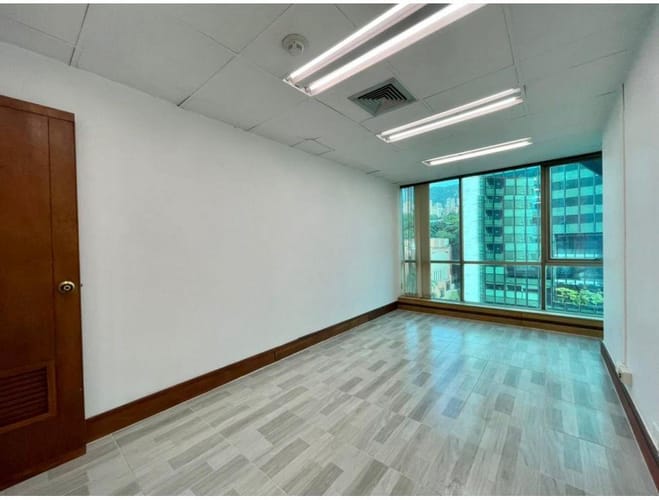 Oficina en arriendo en El Poblado, Medellín, 105 m² · foto 7 de 13