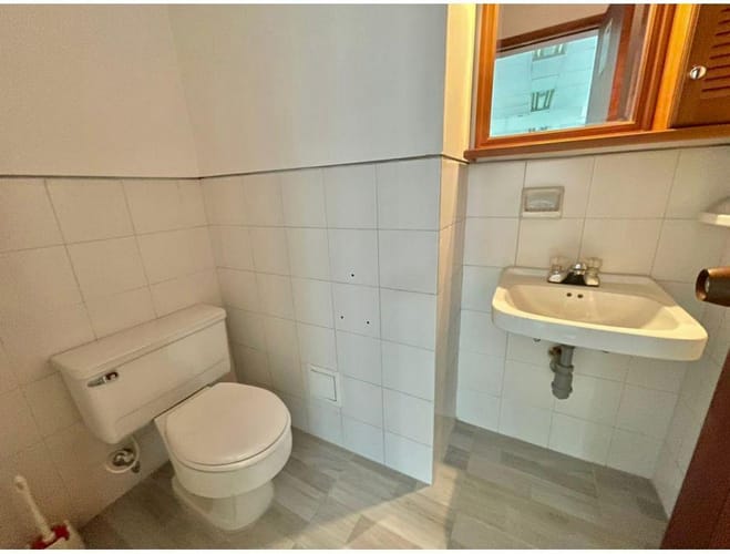 Oficina en arriendo en El Poblado, Medellín, 105 m² · foto 10 de 13