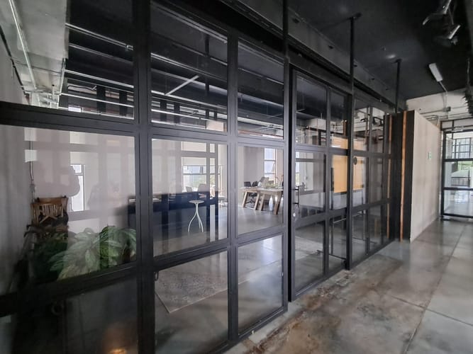 Oficina en arriendo en Llano Grande, Rionegro, 27 m² · foto 4 de 11