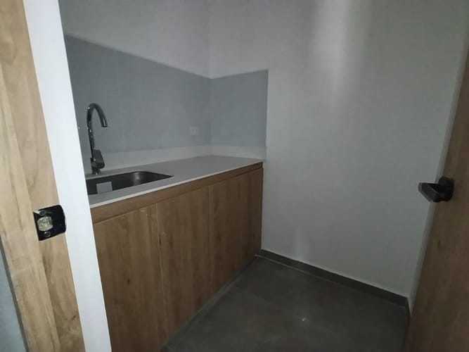 Oficina en arriendo en El Poblado, Medellín, 80 m² · foto 7 de 13