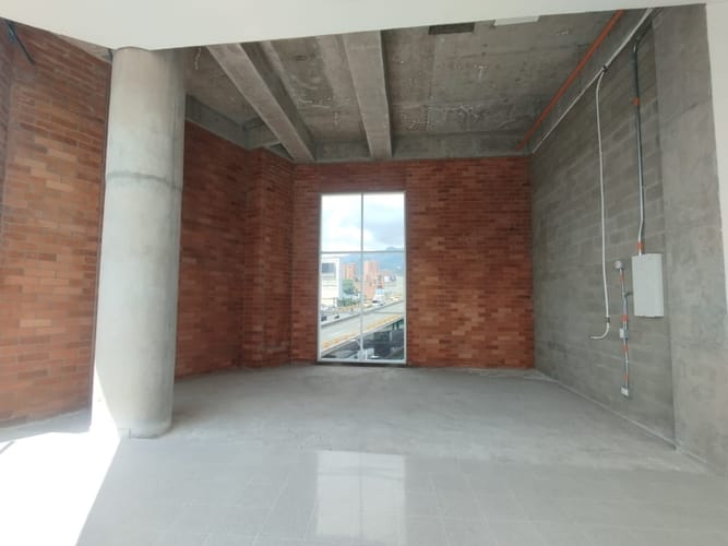 Local en arriendo en Laureles, Medellín, 34 m² · foto 2 de 15