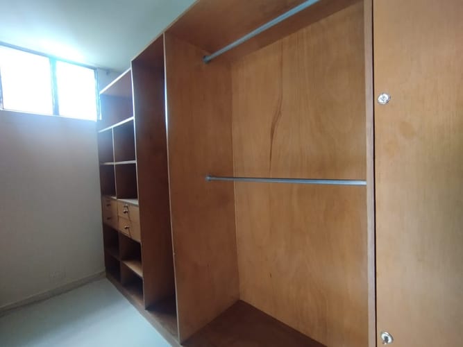 Apartamento de 4 alcobas en arriendo en Las Lomas, Medellín, 260 m² · foto 6 de 20