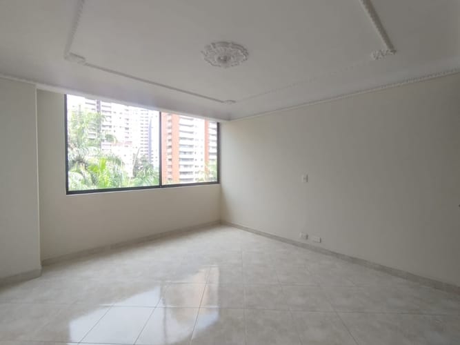Apartamento de 4 alcobas en arriendo en Las Lomas, Medellín, 260 m² · foto 17 de 20