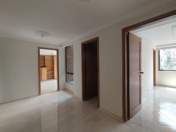 Apartamento de 4 alcobas en arriendo en Las Lomas, Medellín, 260 m² · foto 18 de 20
