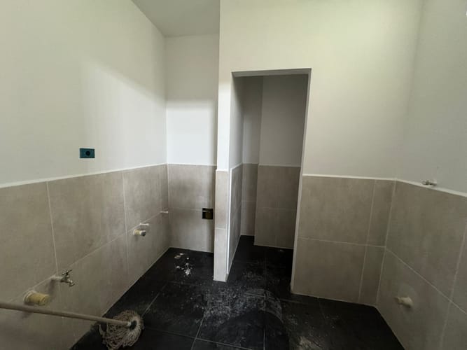 Local en arriendo en Manrique Central, Medellín, 310 m² · foto 9 de 18