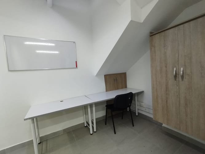 Local en arriendo en El Poblado, Medellín, 18 m² · foto 3 de 11