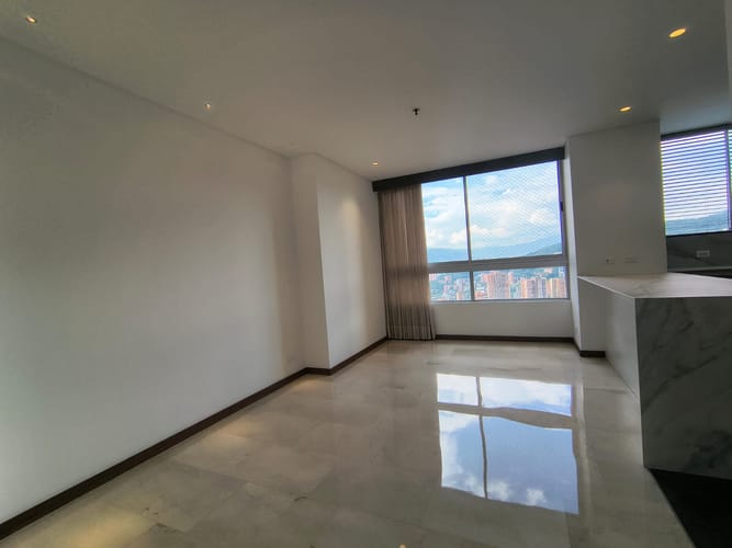 Apartamento de 4 alcobas en arriendo en El Poblado, Medellín, 198 m² · foto 12 de 20