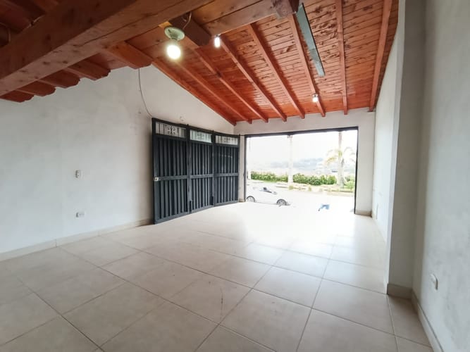 Local en arriendo en El Carmen De Viboral, El Carmen de Viboral, 36 m² · foto 10 de 11
