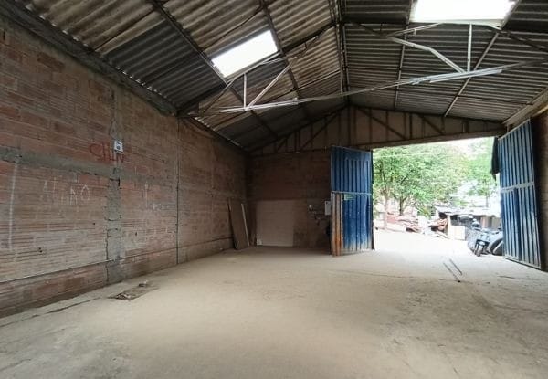 Bodega en arriendo en Belén, Medellín, 150 m² · foto 4 de 11