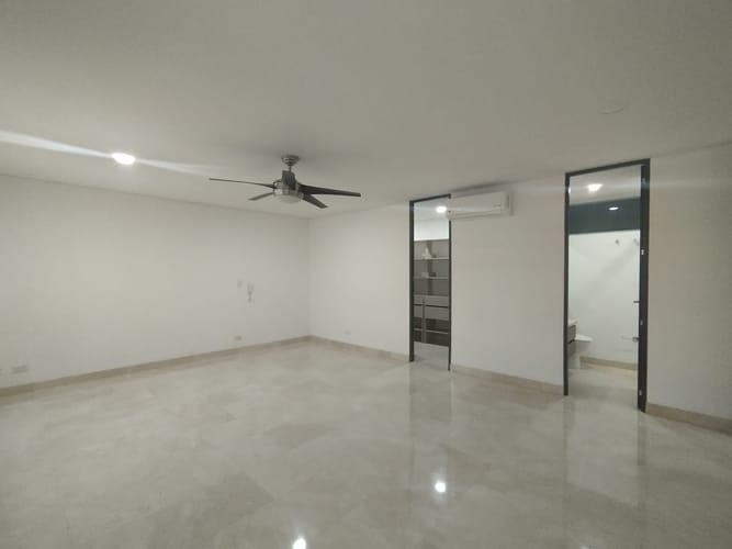 Apartamento de 1 alcoba en arriendo en El Poblado, Medellín, 105 m² · foto 6 de 13