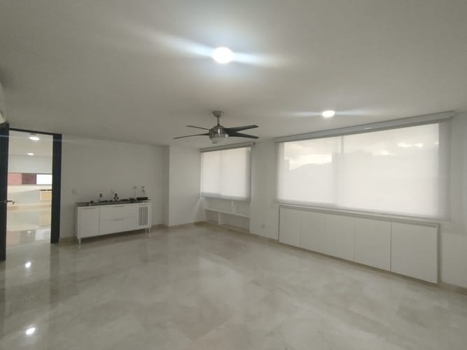 Apartamento de 1 alcoba en arriendo en El Poblado, Medellín, 105 m² · foto 7 de 13
