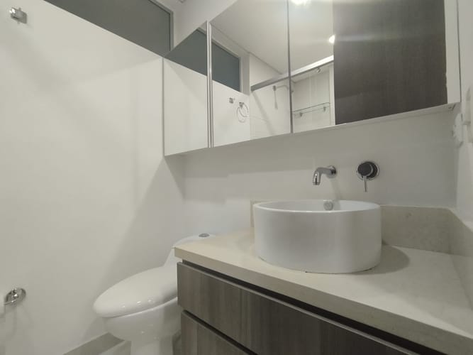 Apartamento de 1 alcoba en arriendo en El Poblado, Medellín, 105 m² · foto 9 de 13