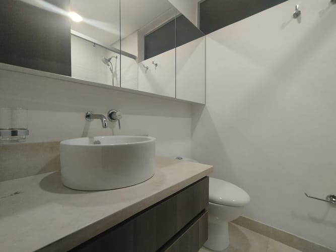 Apartamento de 1 alcoba en arriendo en El Poblado, Medellín, 105 m² · foto 10 de 13