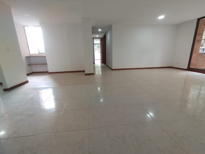 Apartamento de 3 alcobas en arriendo en El Poblado, Medellín, 115 m² · foto 9 de 20